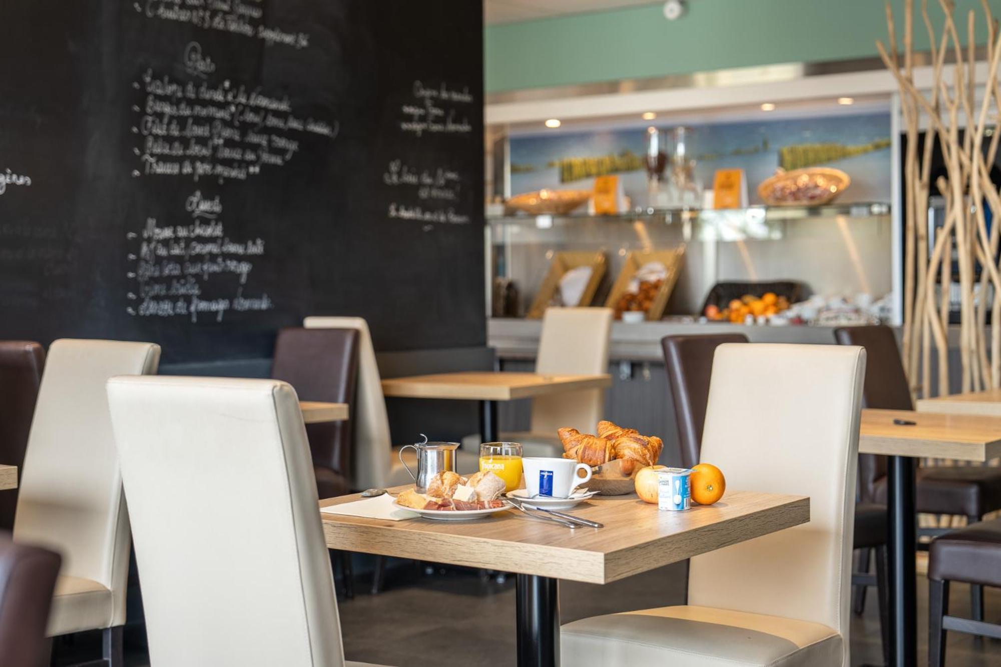 Logis Hotel Restaurant Le Sainte Mere المظهر الخارجي الصورة